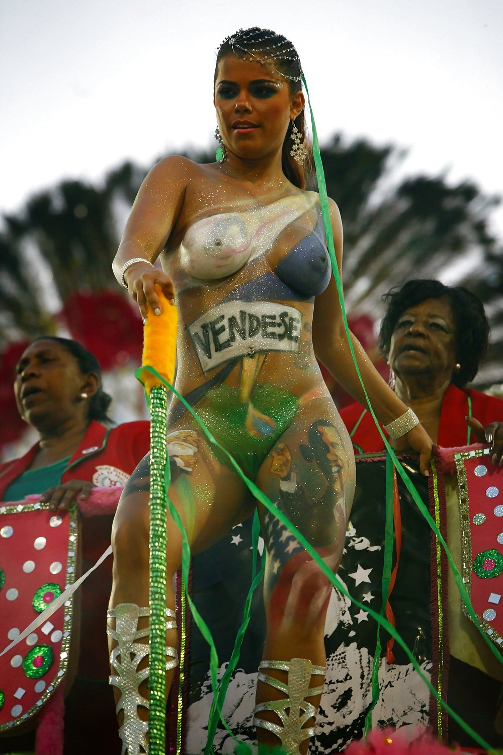 Nu Carnival Nudes