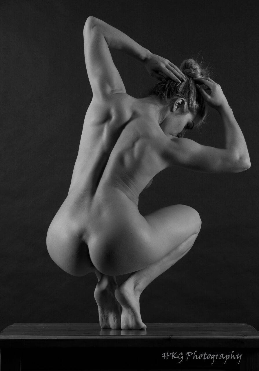 Tillie Feather Nude
