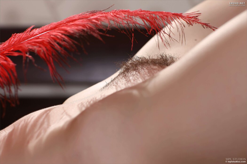 Tillie Feather Nude