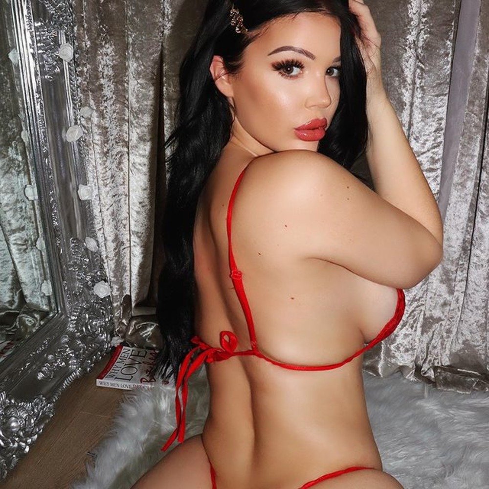 Elizabeth Georgina Nude