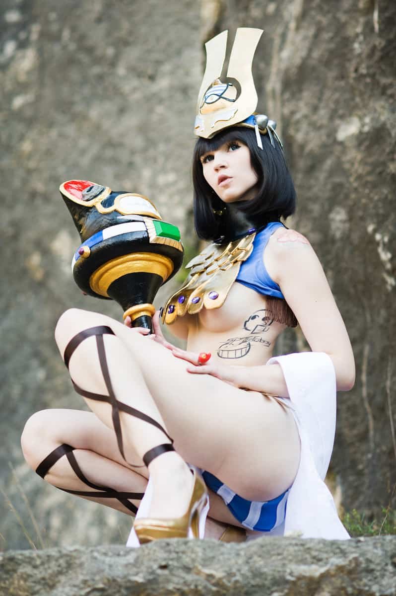 Nana Kuronoma Nude