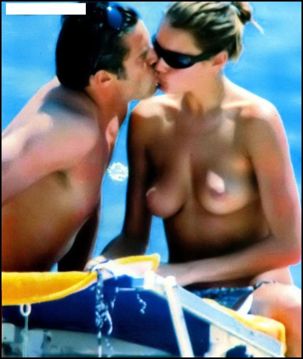 Alena Seredova Nude