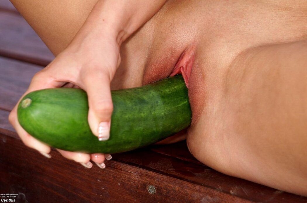 Cucumber Nude