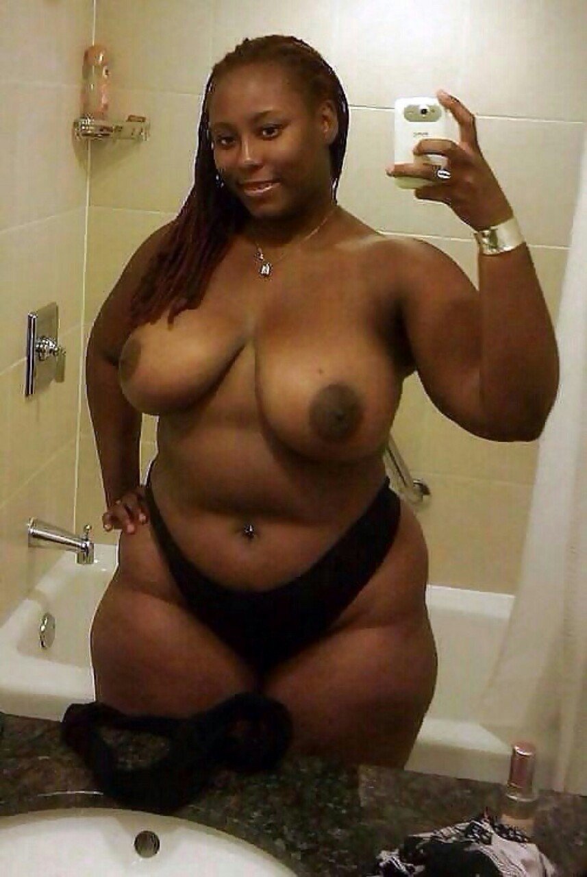 African Chubby Nude