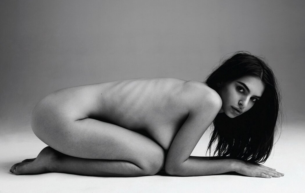 Emily Ratajkowski Nude