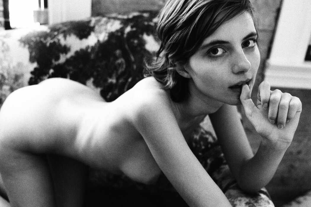 Liara Roux Nude