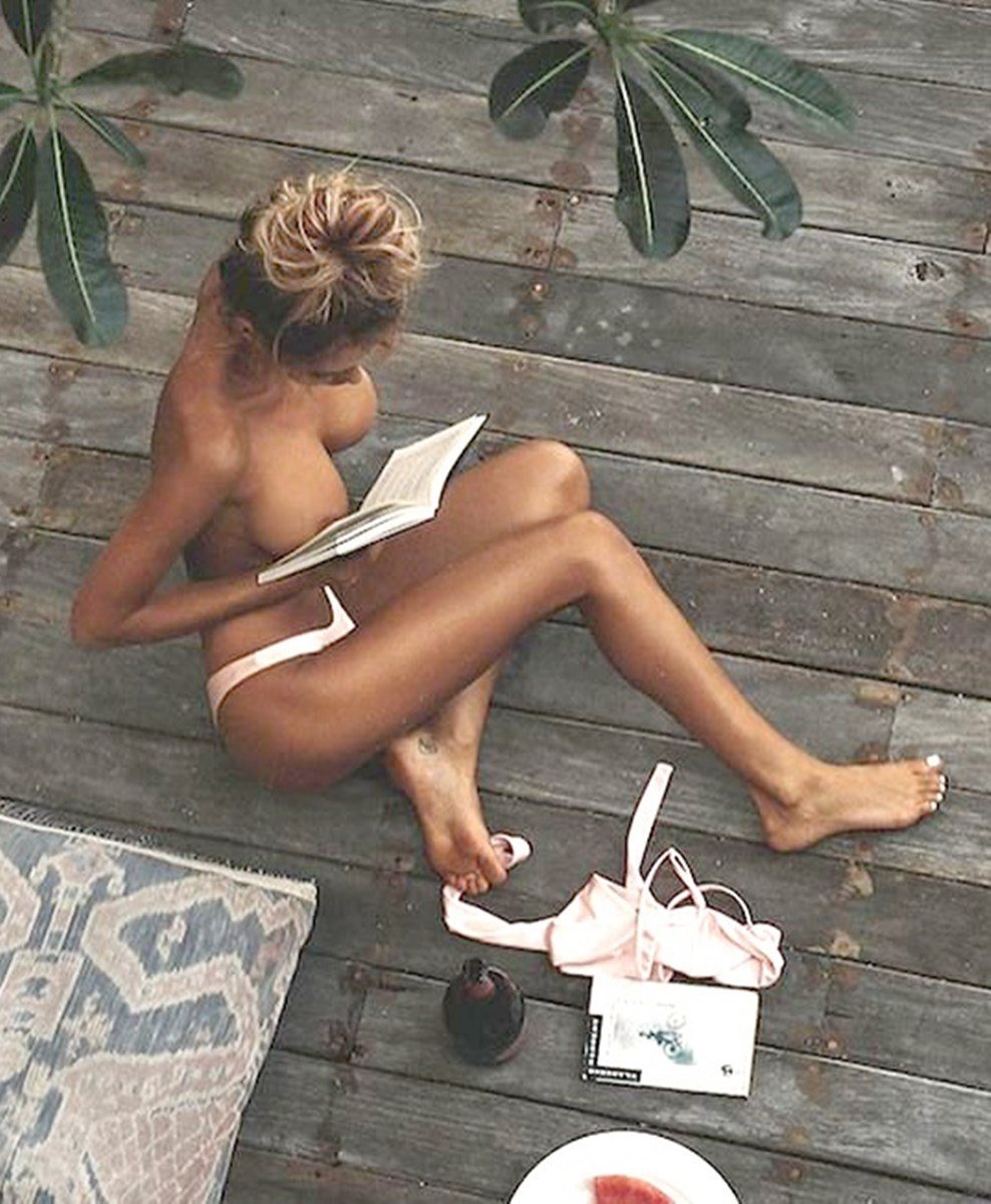 Sahara Ray Nude