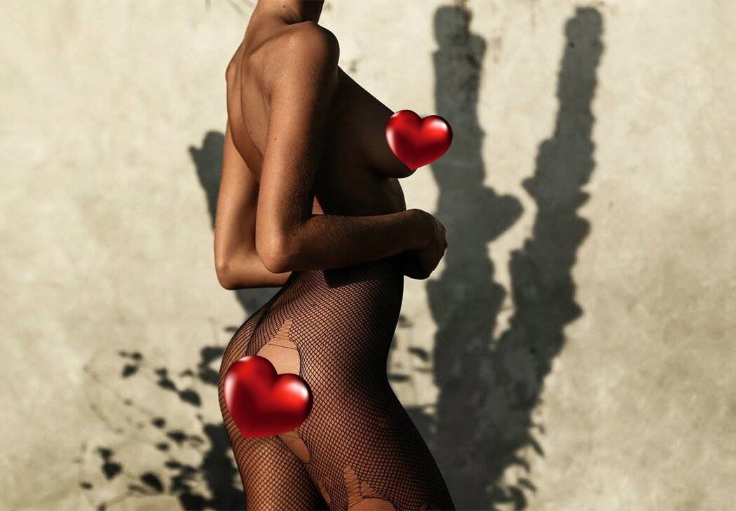 Sahara Ray Nude