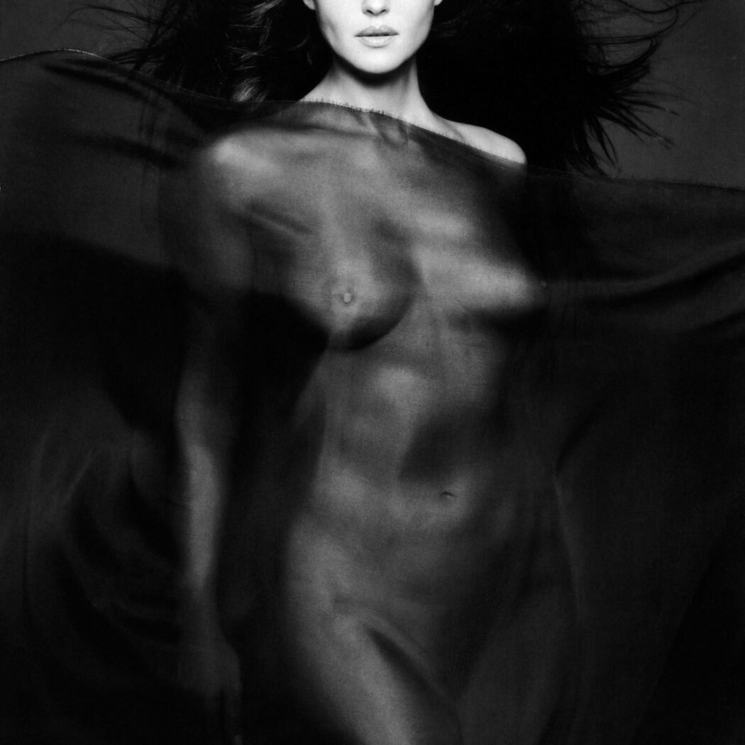 Monica Belucci Nude