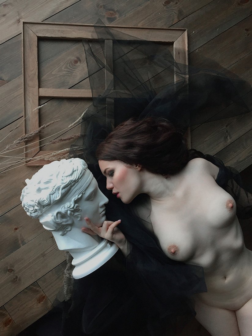 Lada Lumos Nude