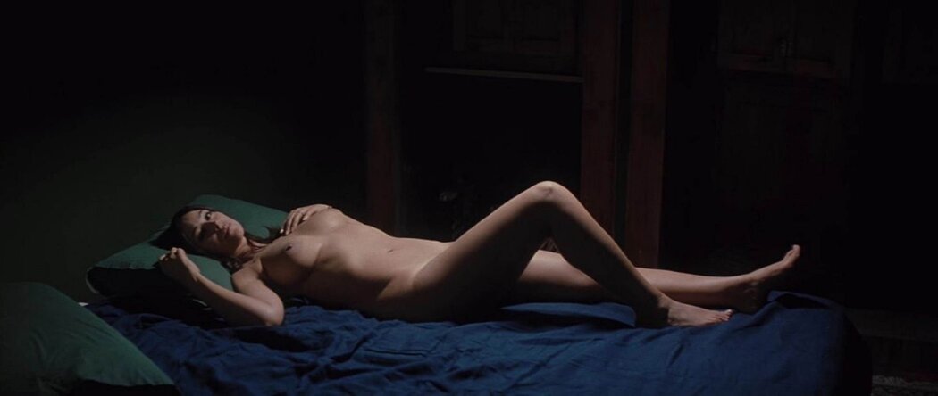 Monica Belucci Nude