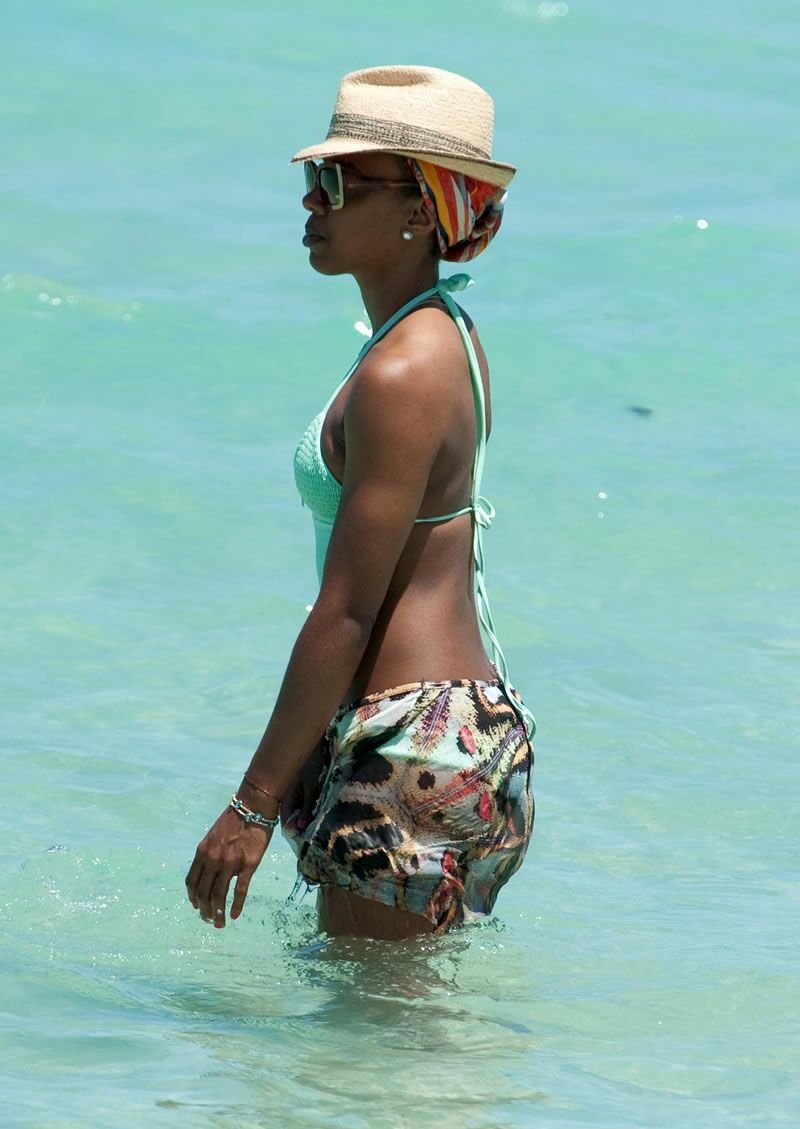 Kelly Rowland Nude