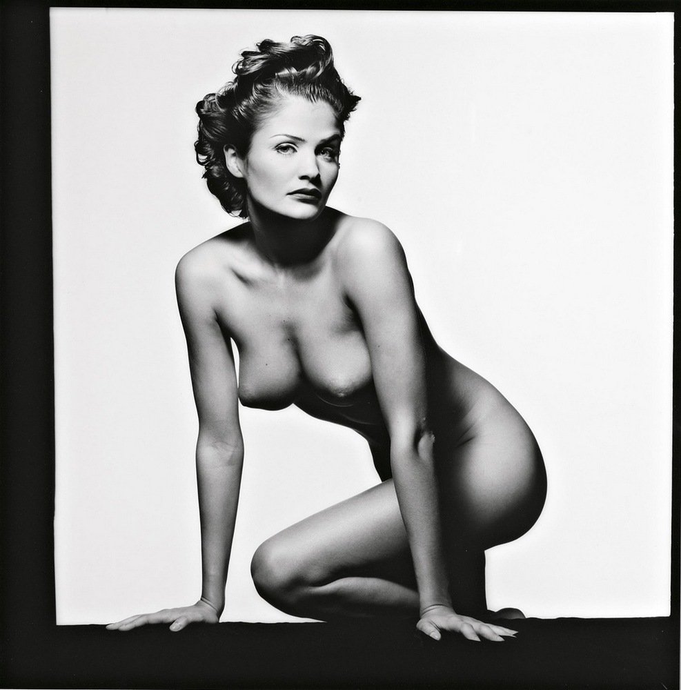 Herzigova Nude