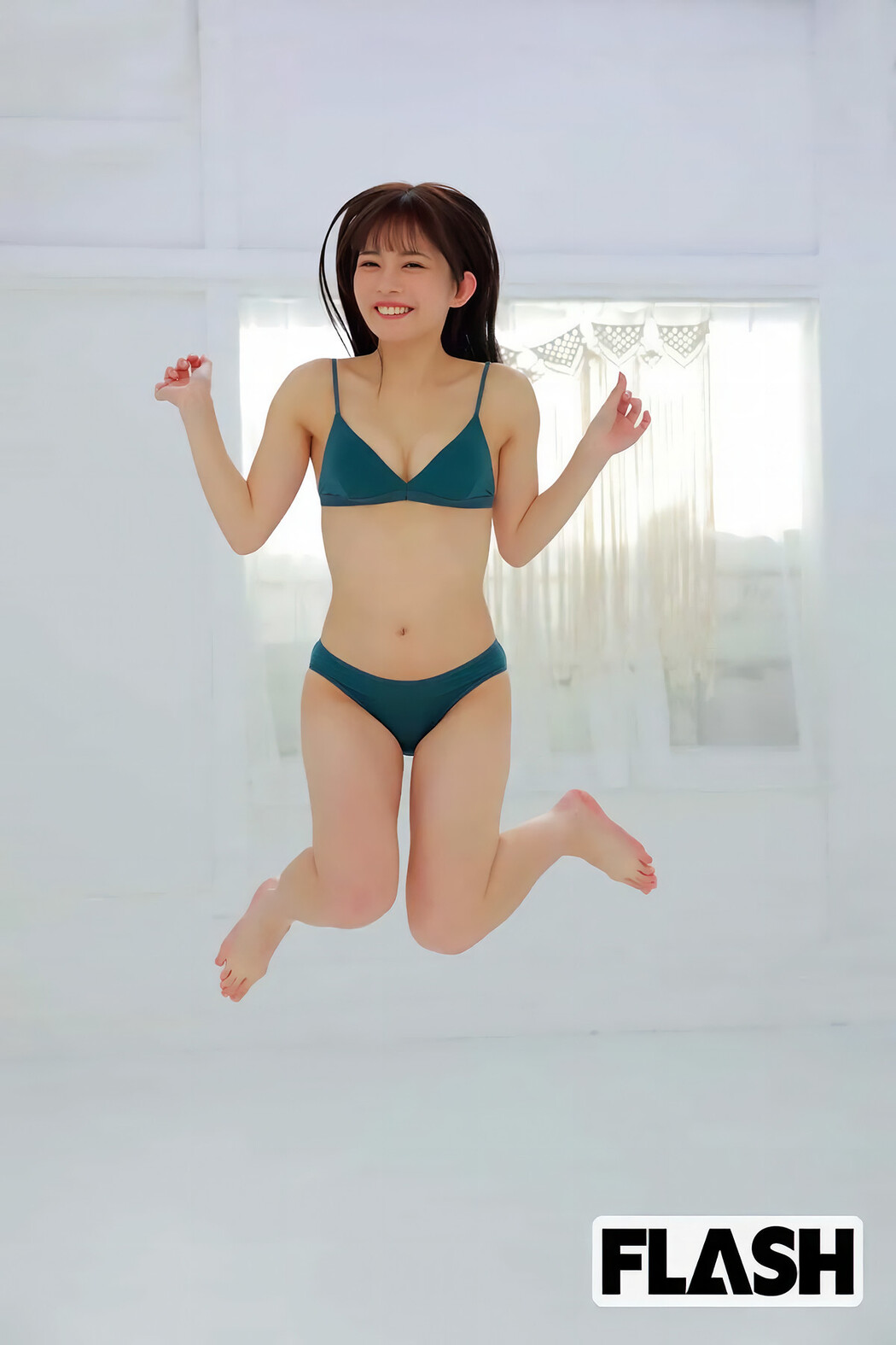 Hina Kanzaki 神崎ひな, FLASH 2025.03.18 (フラッシュ 2025年3月18日号)