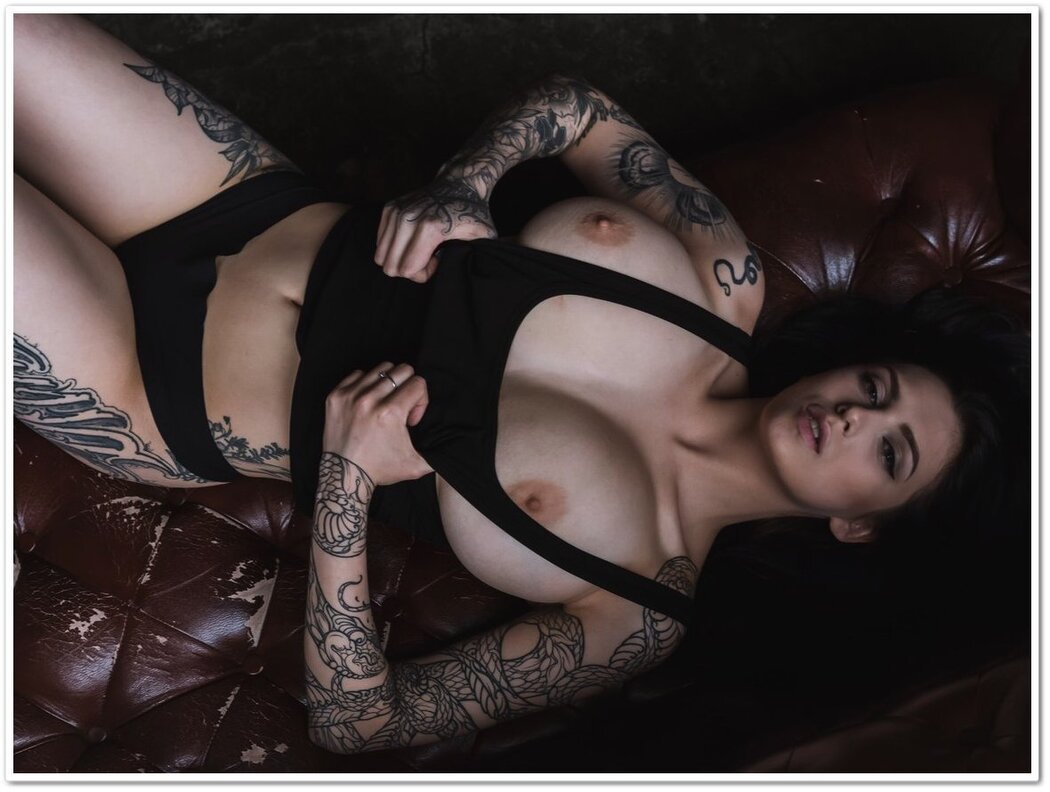 Janefay Nude