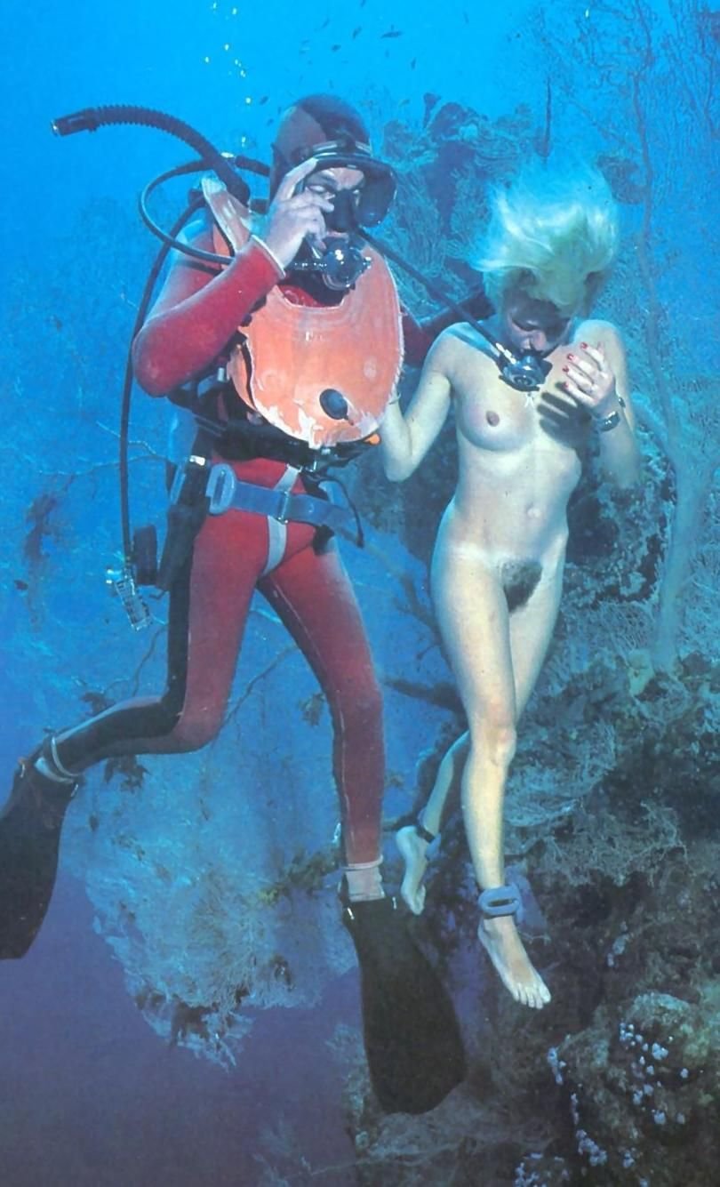 Underwater Nude Scuba