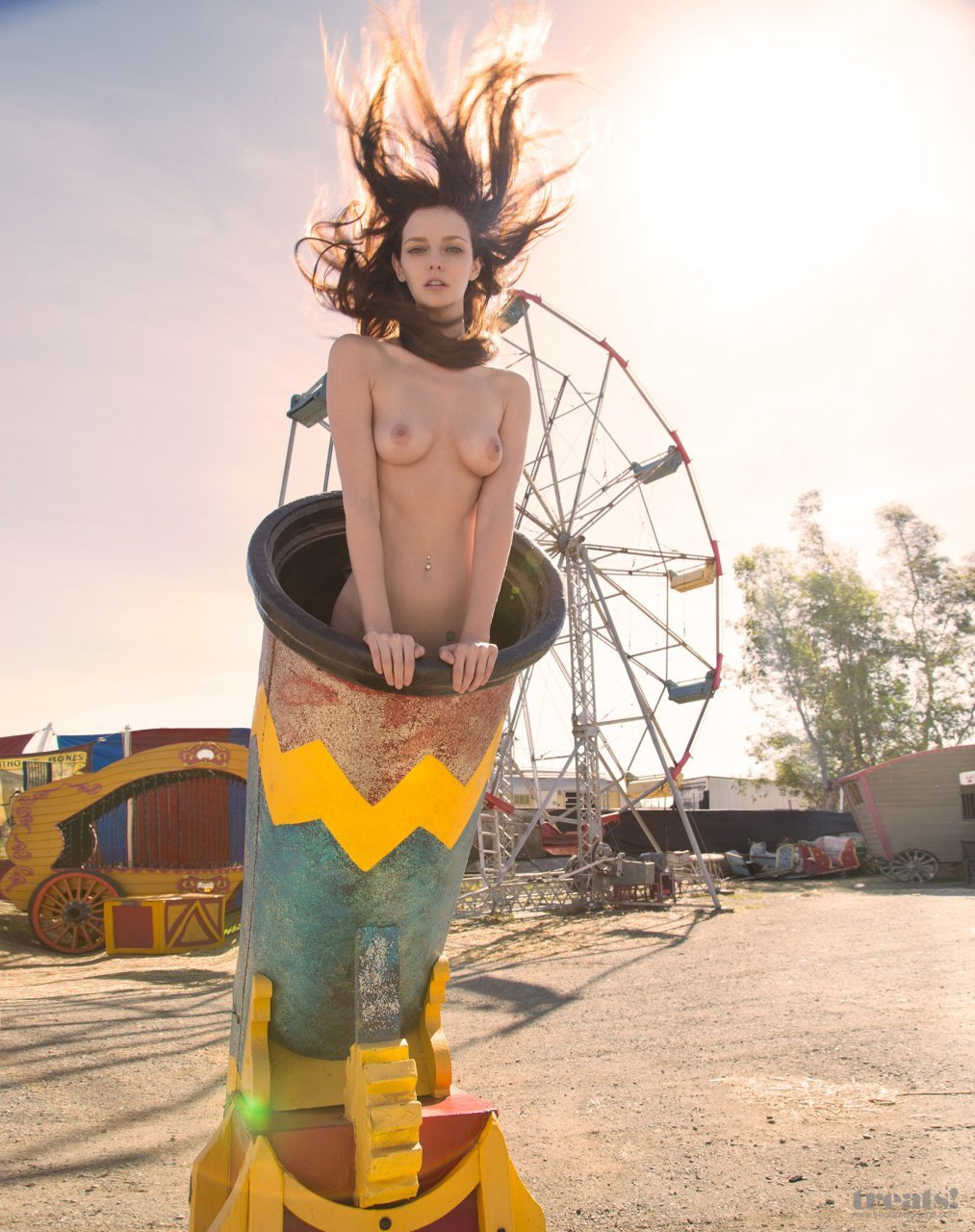 Nude Circus Girls