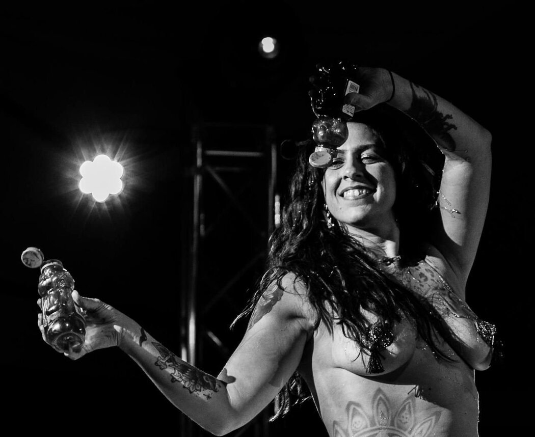 Danielle Colby Nudes