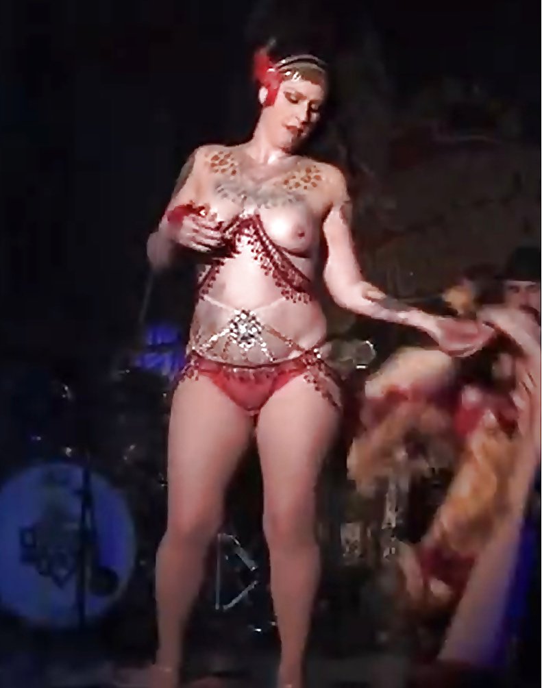 Danielle Colby Nudes