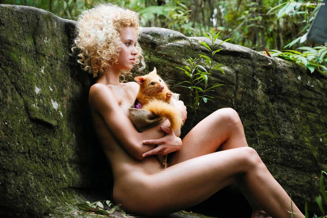 Taynara Silva Wolf Nude