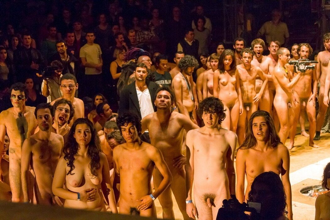 Nude Theatre Pics