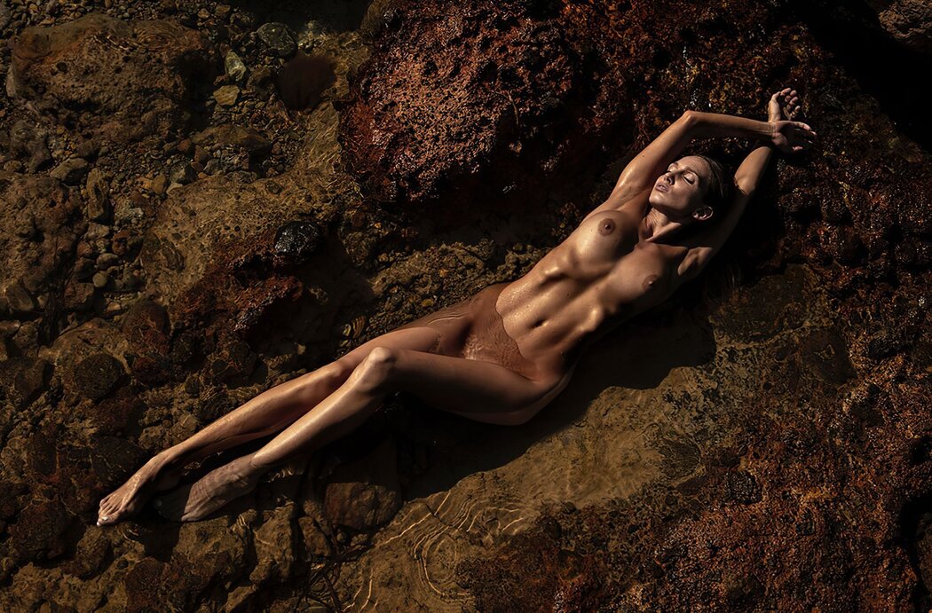 AMANDA FOLSTAD Nude