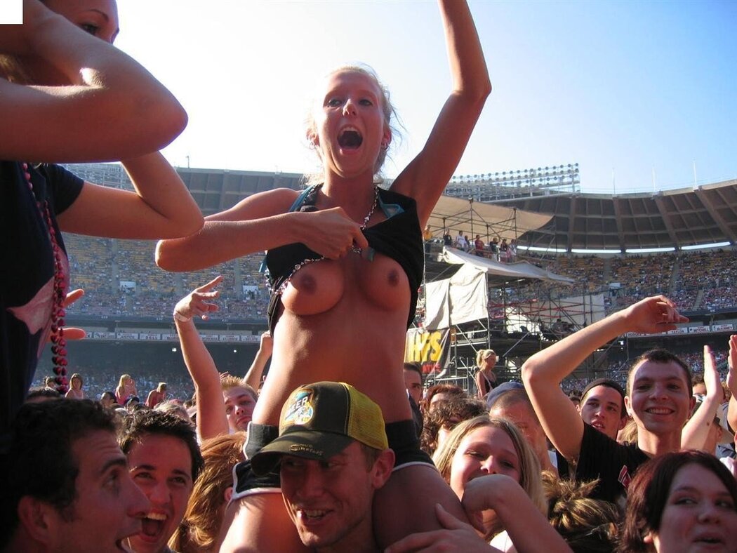 Stadium Nude