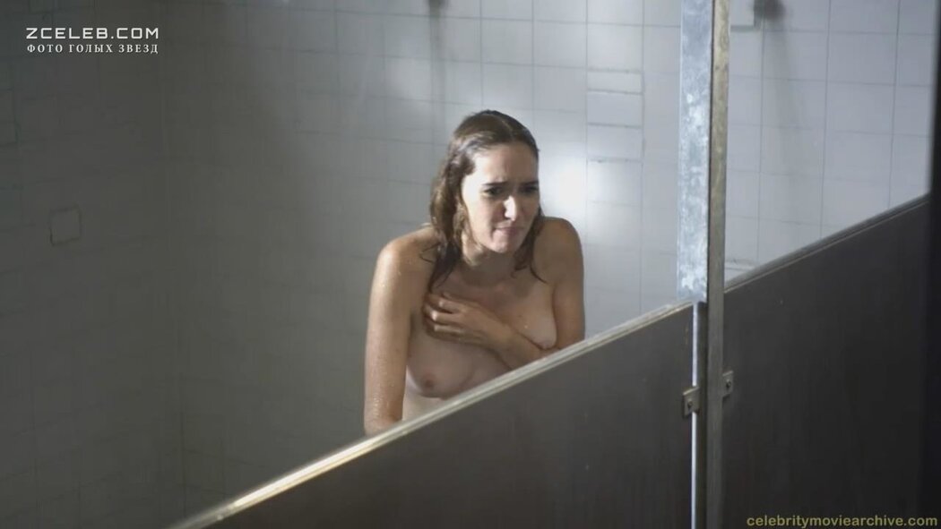 Sarah Malakul Nude