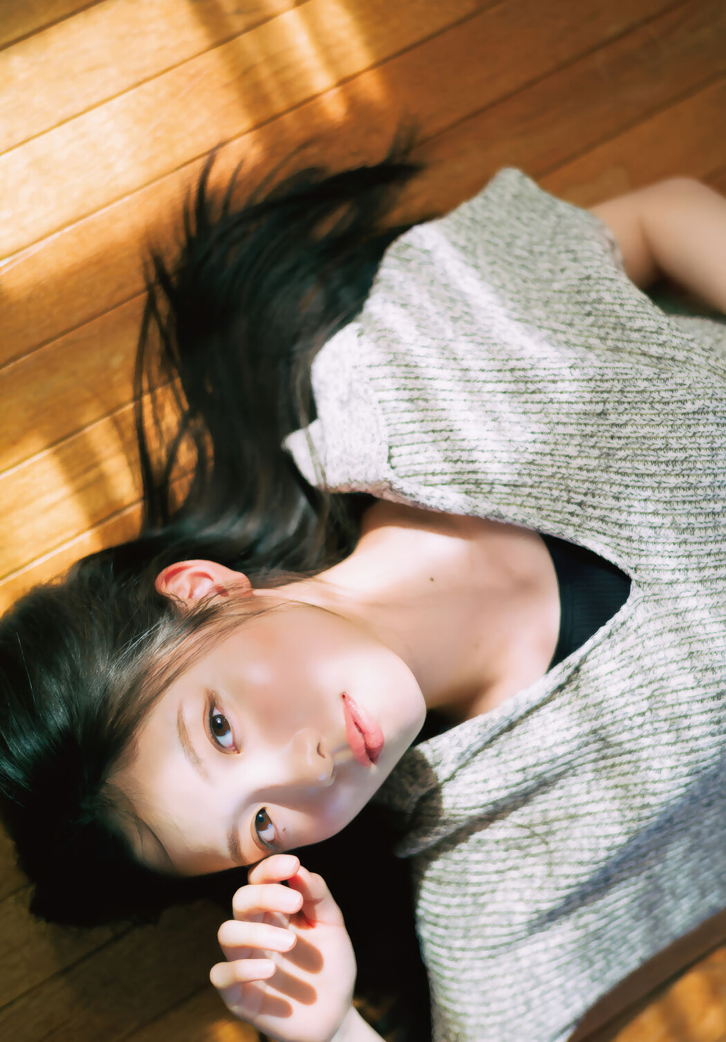 Airi Taniguchi 谷口愛季, Shonen Magazine 2025 No.18 (週刊少年マガジン 2025年18号)