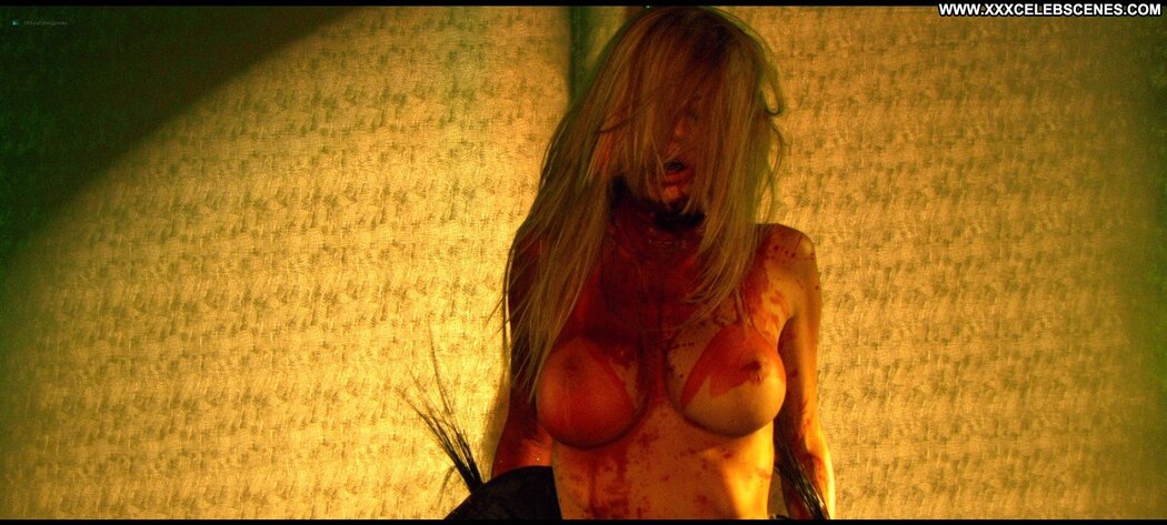 Jennifer Holland Nude