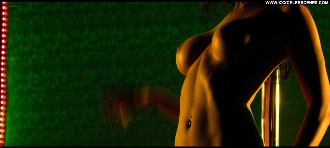 Jennifer Holland Nude