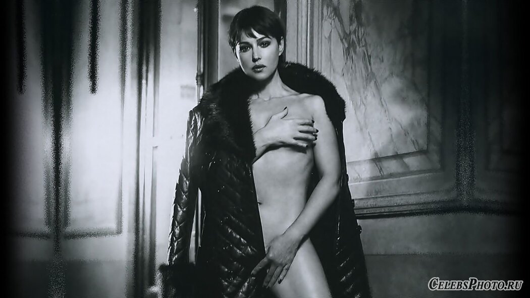 Monica Bellucci Nude
