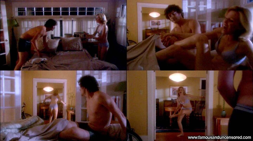 Elizabeth Banks Nude