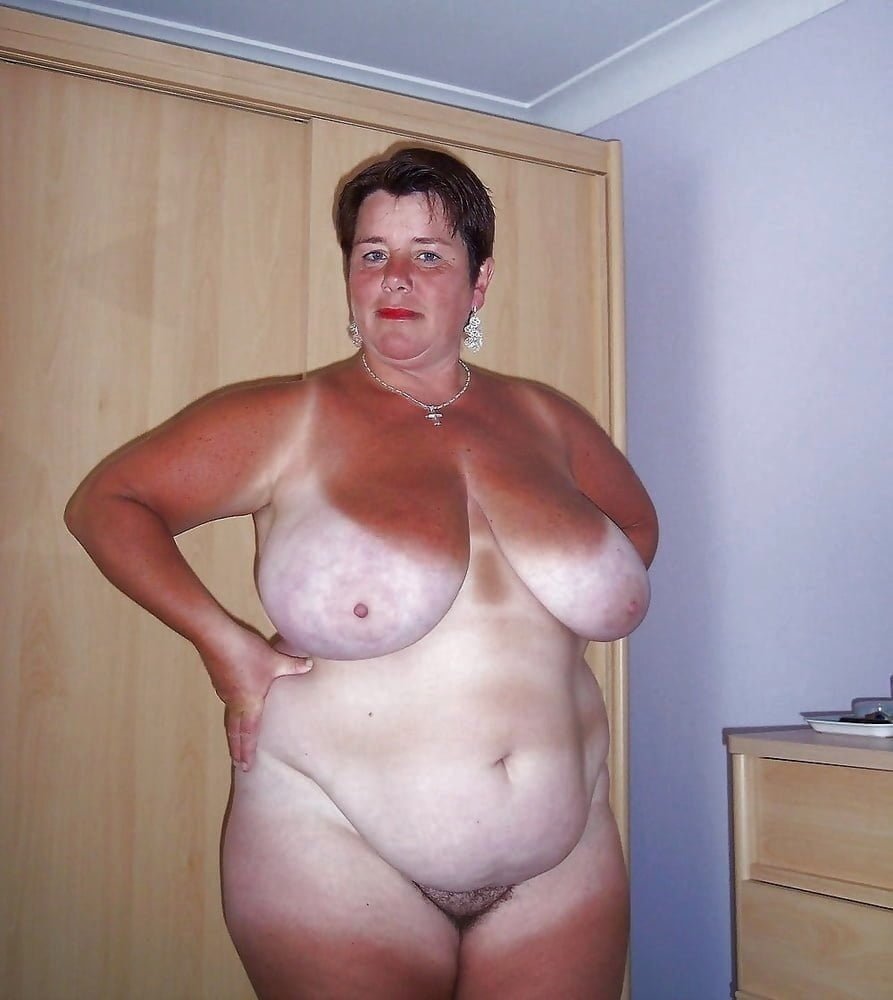 Nude BBW Granny