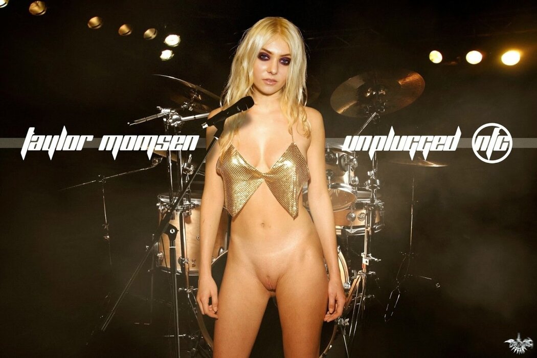 Taylor Momsen Nude