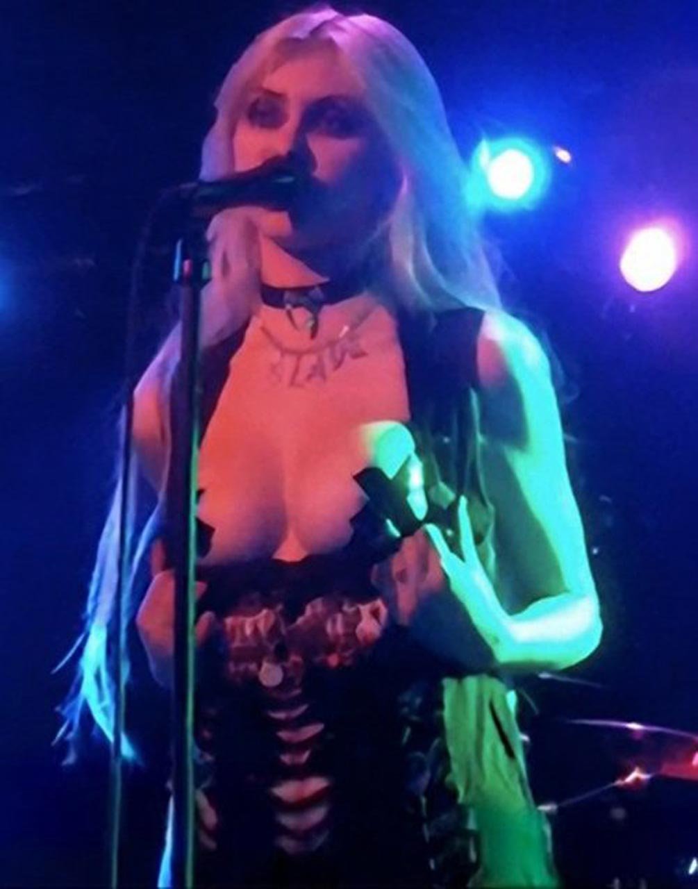 Taylor Momsen Nude