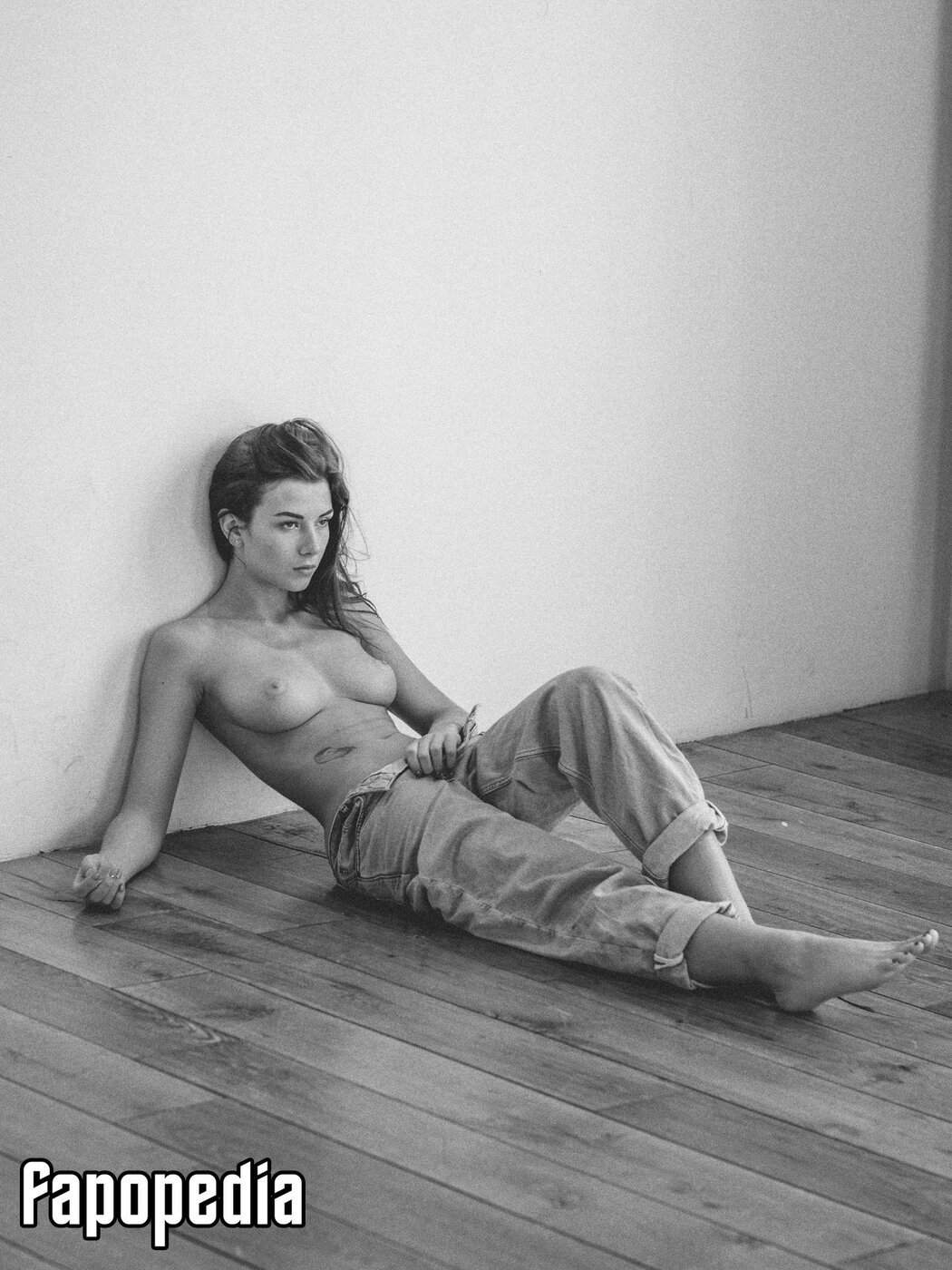 INGA Lis Nude