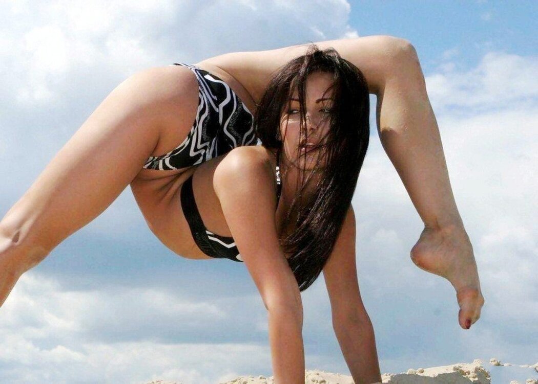 Cl Erotic