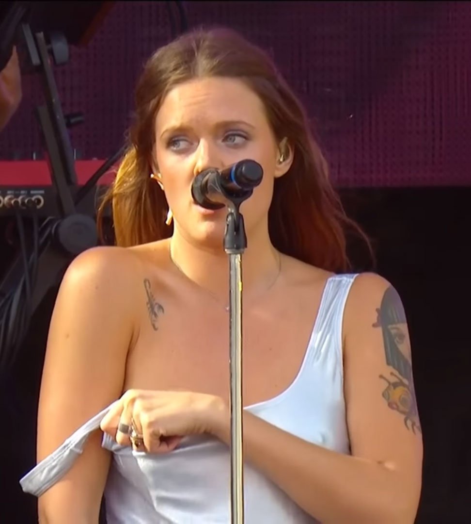 TOVE LO Nude