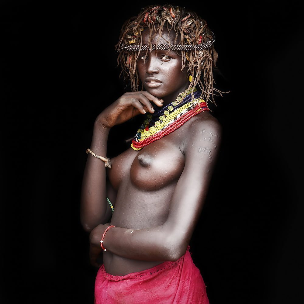 Africa Nude