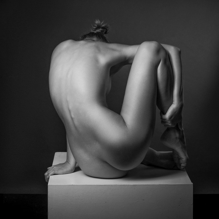 Nude Reference