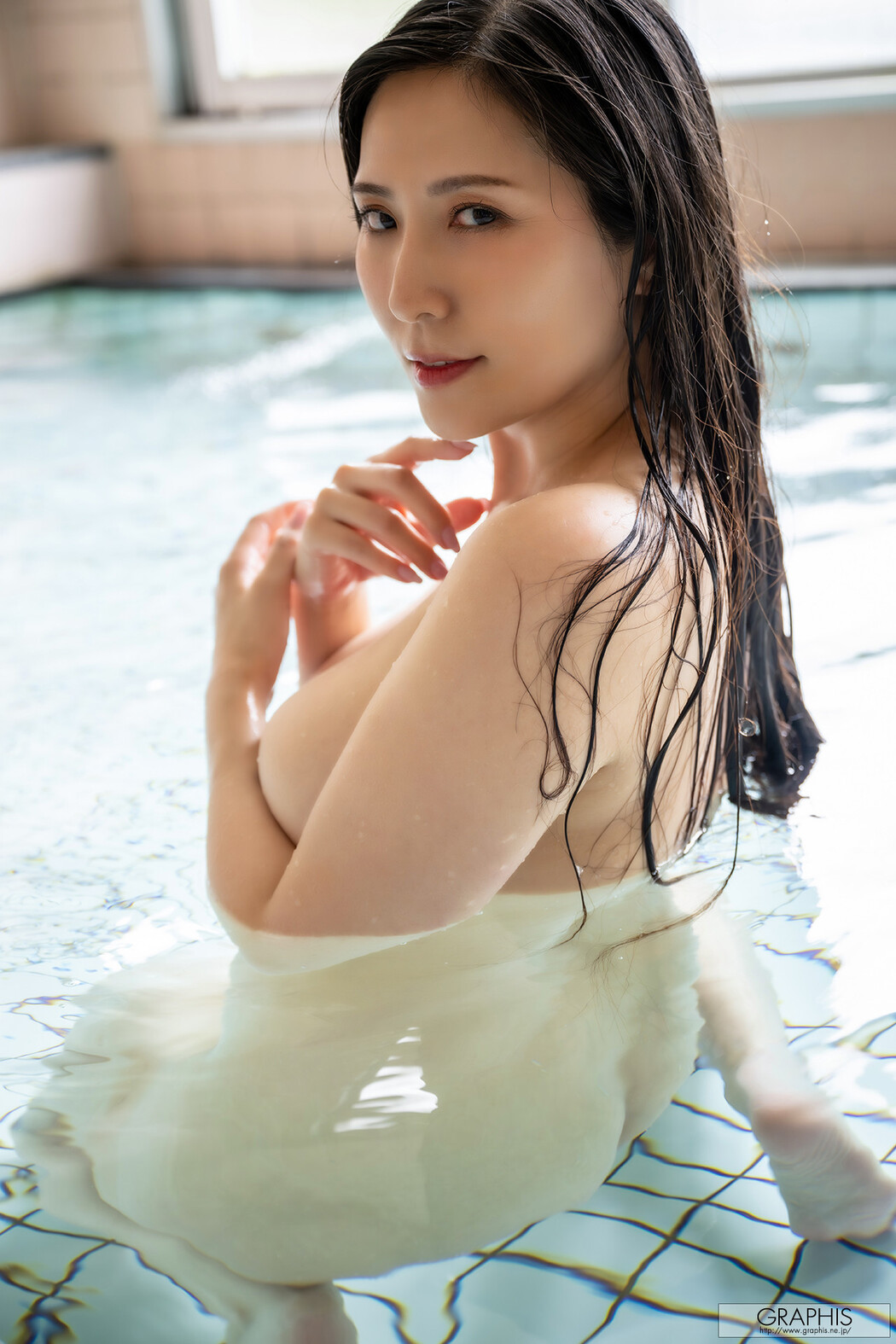 Yuna Shina 椎名ゆな, Graphis Gals 「Sultry Woman」 Vol.05