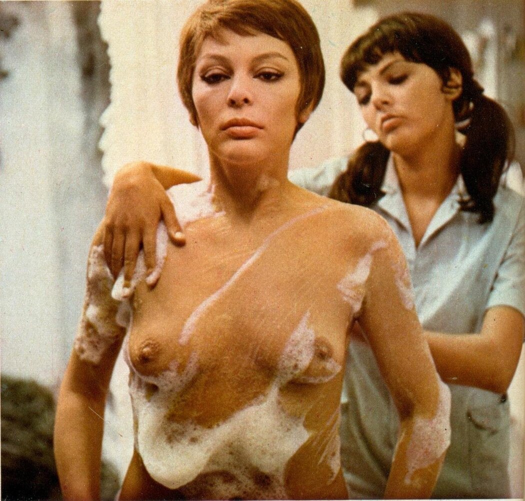 Francoise Nu Porn