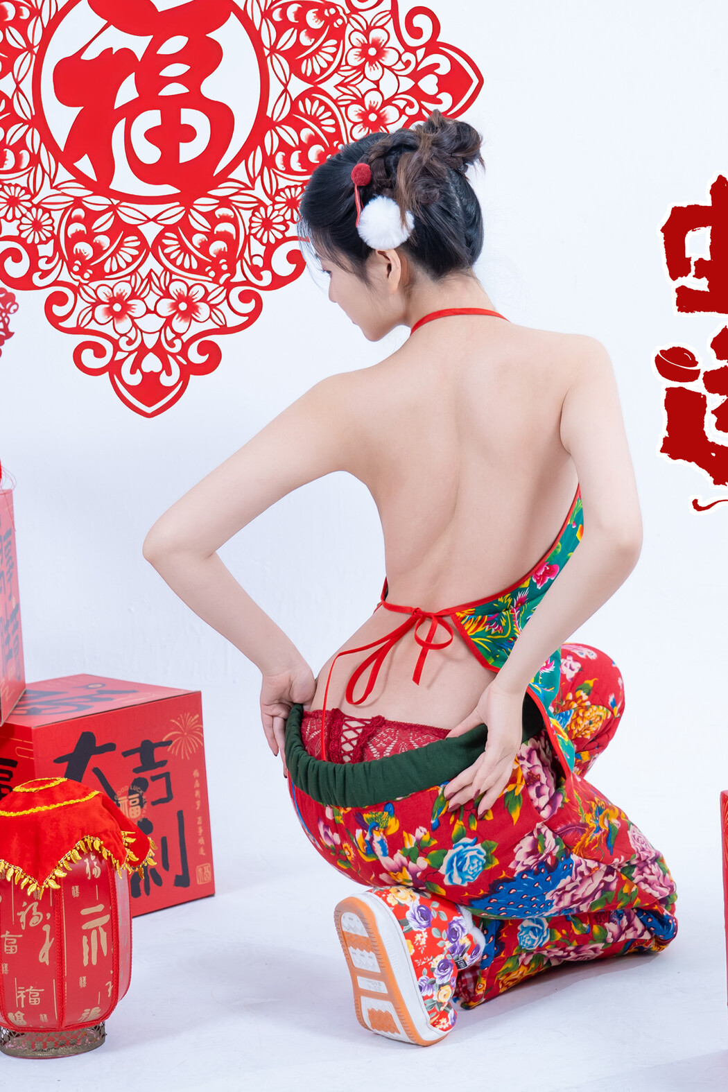 年年Nnian, 写真集 蛇来运转