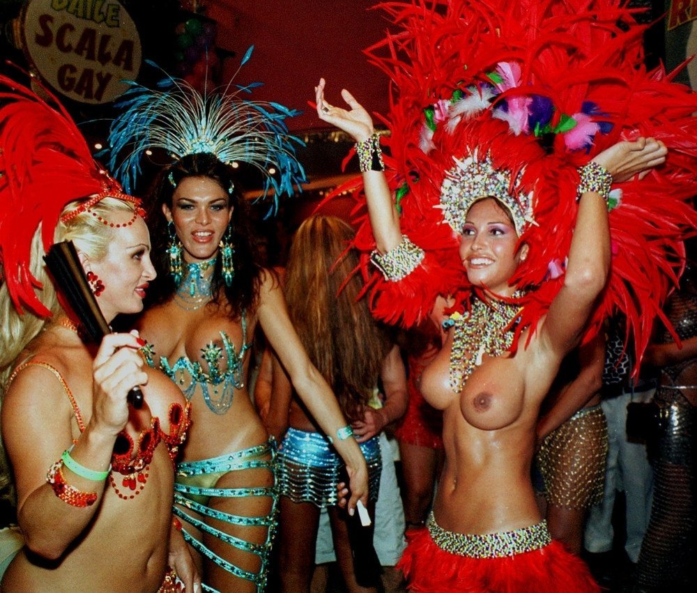 Nude Carnaval