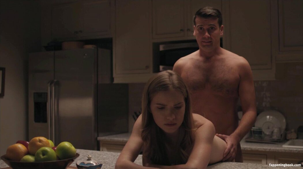 Willa Fitzgerald Nude