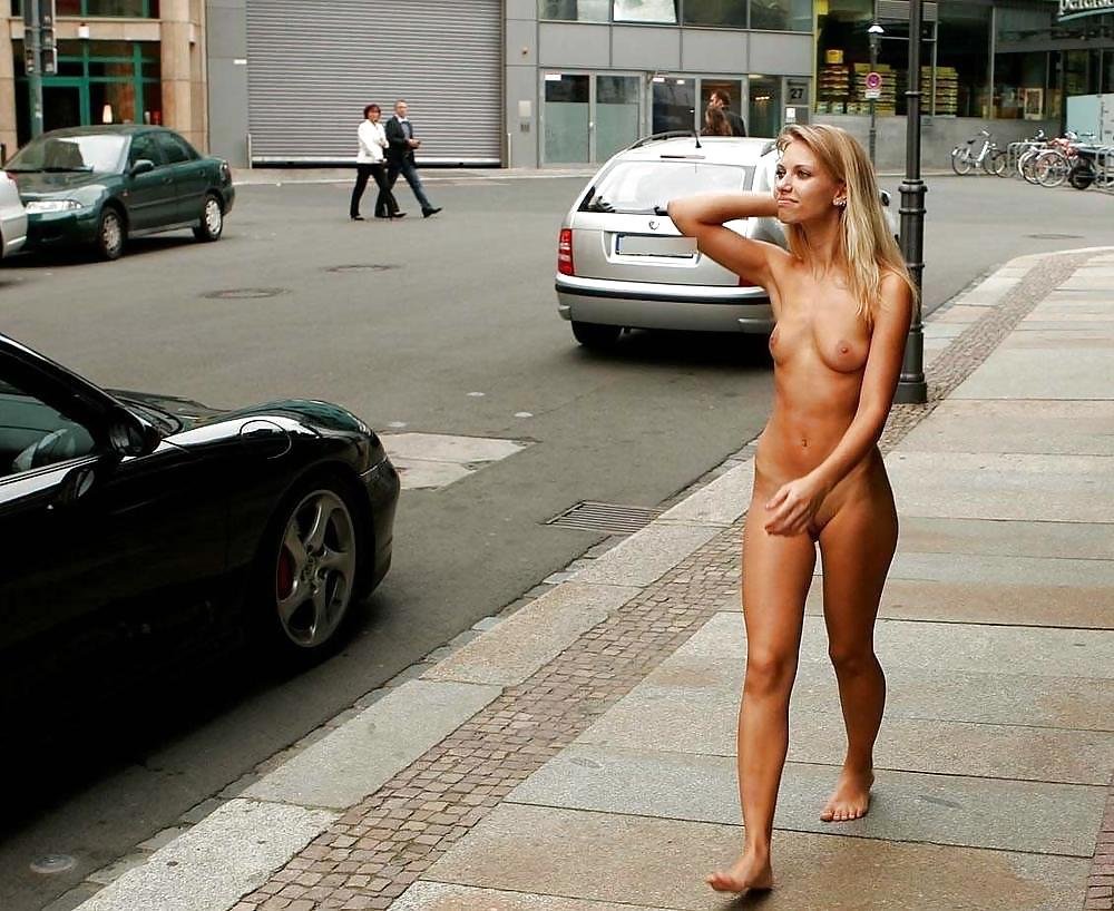 Nude Babes Public
