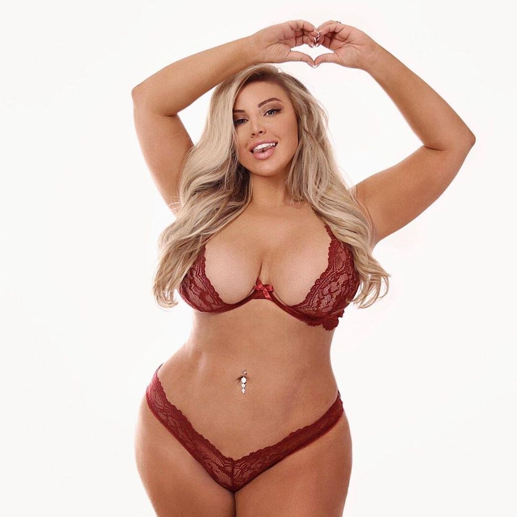 Ashley Alexiss