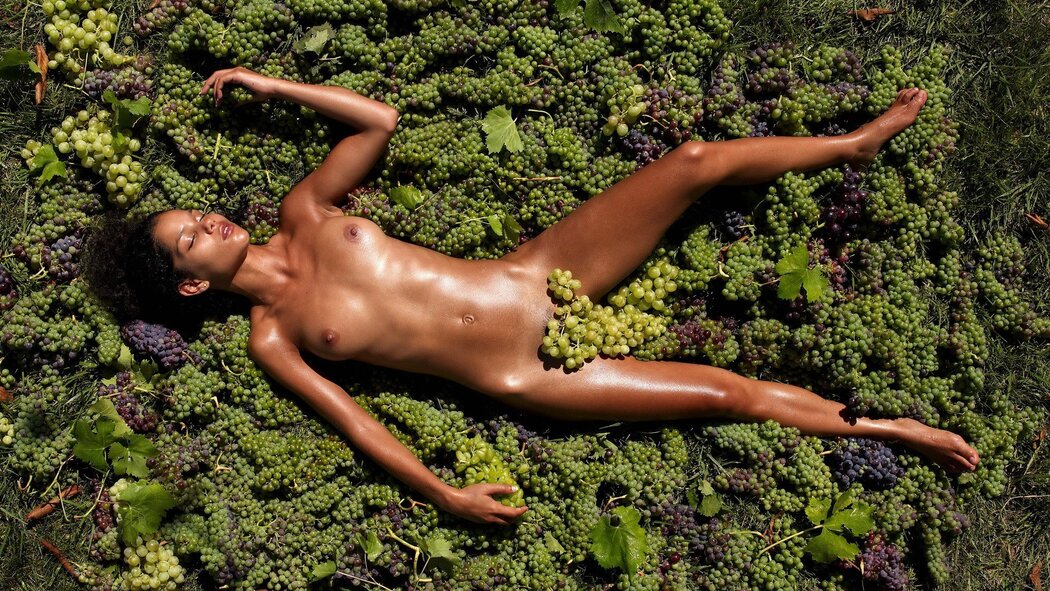Jada Pinkett In The Nude