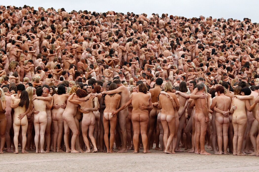 Naked PEOPLE
